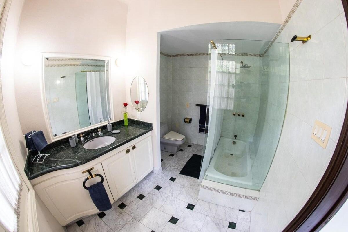 Habitaciones En Excelente Ubicacion Para 8 Personas Мехико Экстерьер фото